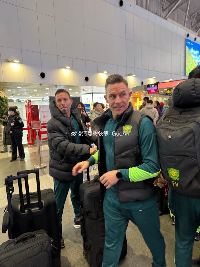 咪咕体育直播电脑版-博主：原成都蓉城奥地利籍守门员教练汉斯正式加盟北京国安